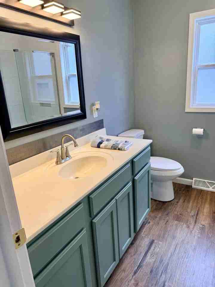 1287 29th St Ne #NA - Photo 5 of 12