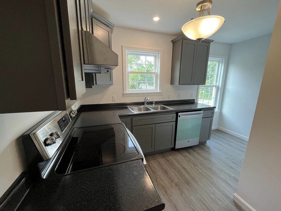 16 Village Way #16 - Photo 6 of 24