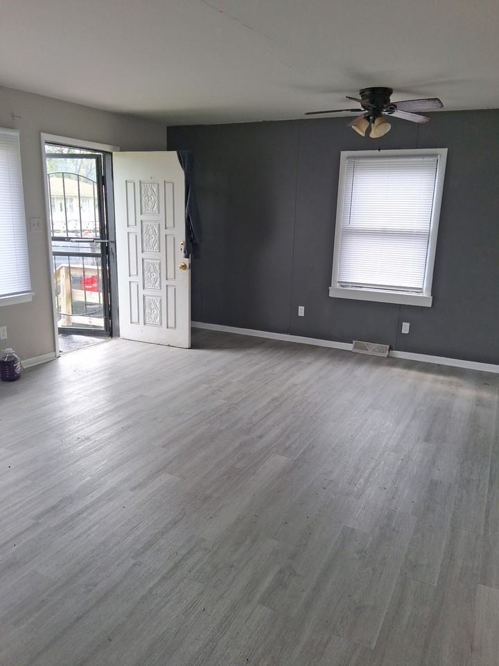 4410 Xxxx East 6th Place #NA - Photo 2 of 11