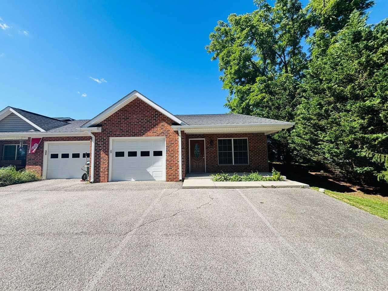 1132 Huff Ln - Photo 3 of 23