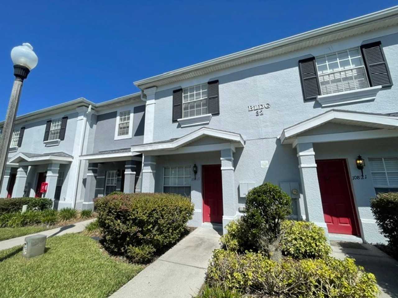 10817 Savannah Wood Dr - Photo 3 of 19