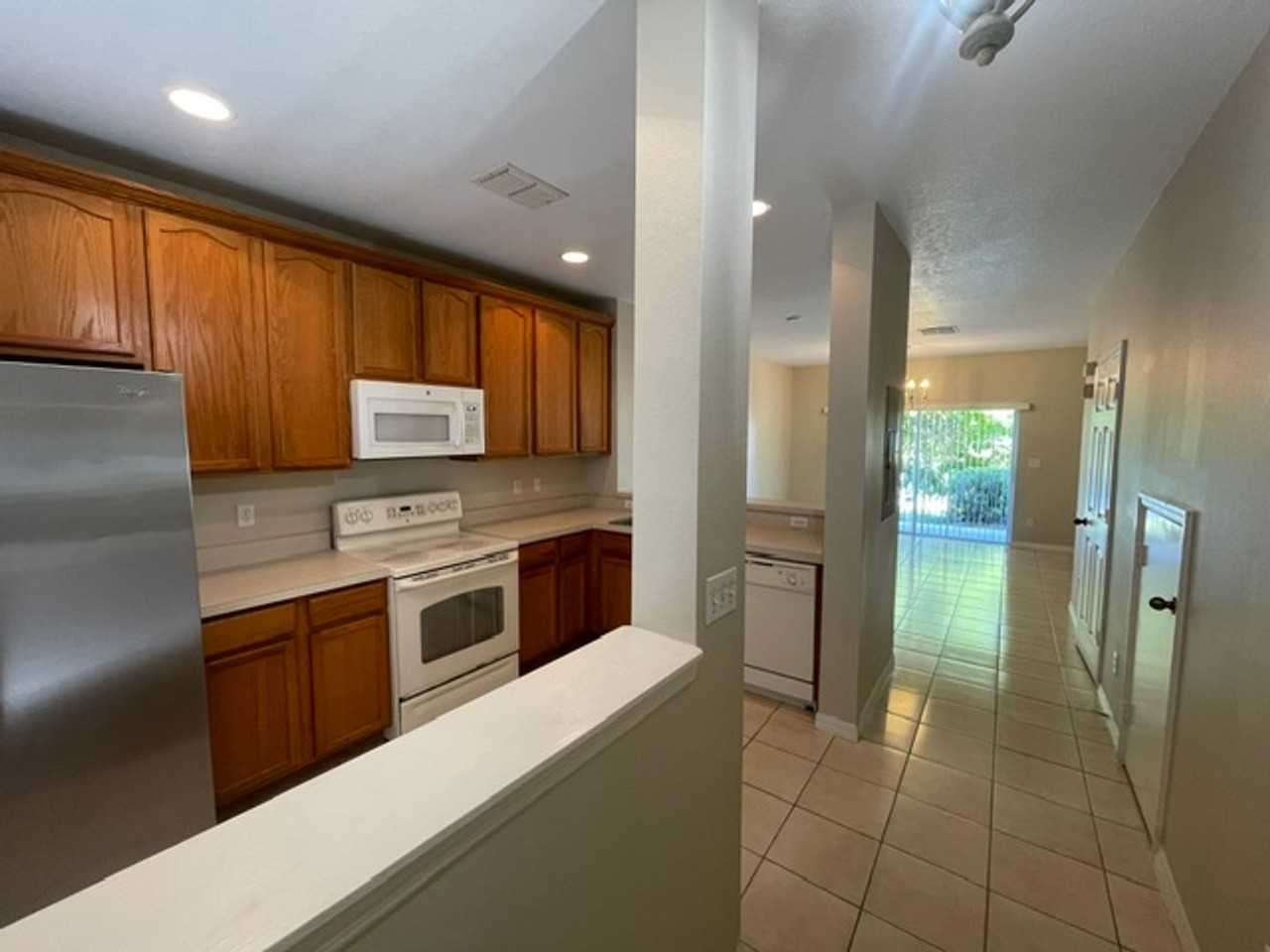 10817 Savannah Wood Dr - Photo 6 of 19
