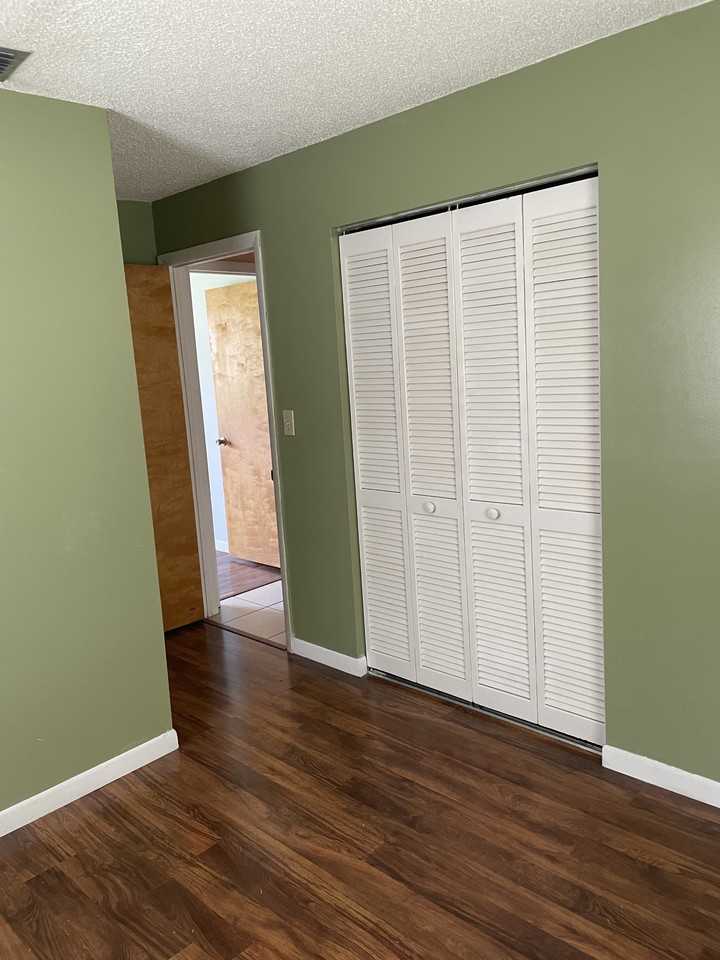 11526 Sw 54th St #NA - Photo 5 of 19