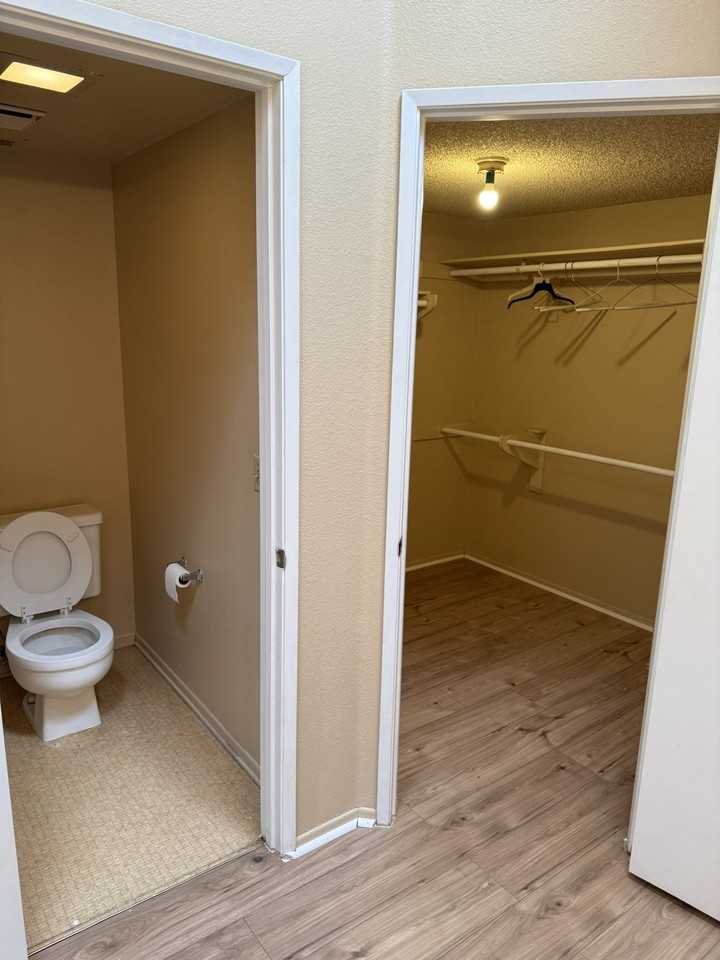 12021 Heritage Dr #B - Photo 6 of 14