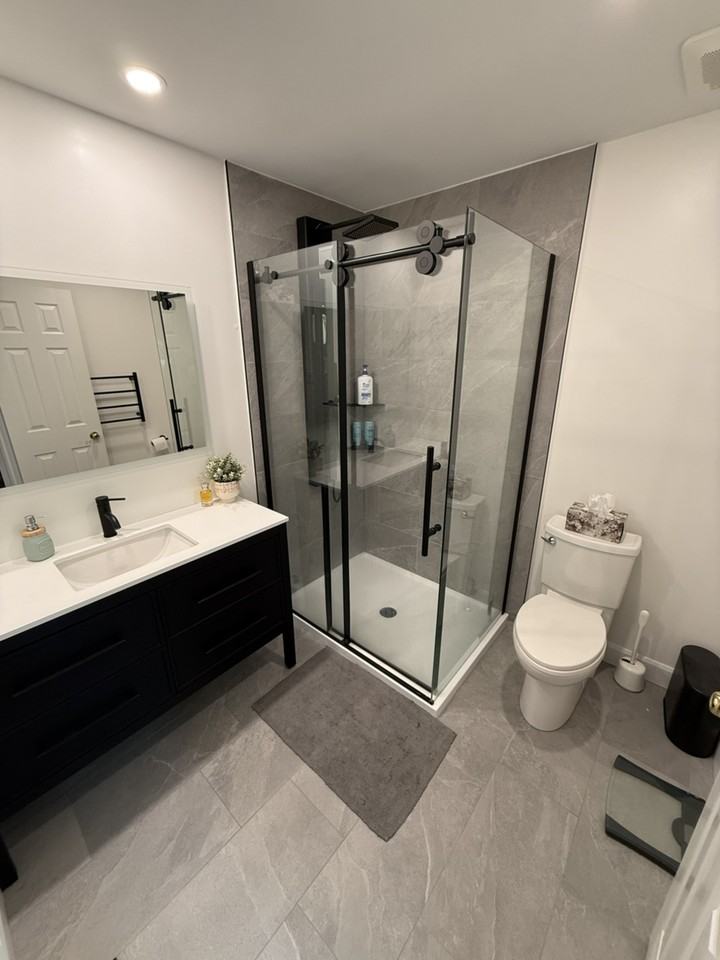 581 Lisgar St - Photo 5 of 9
