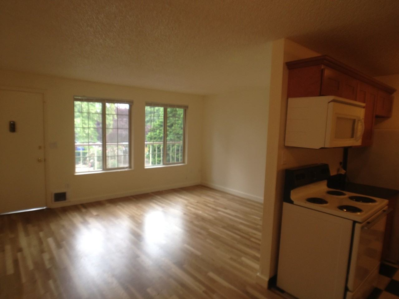 729 Se 29th Ave - Photo 6 of 23