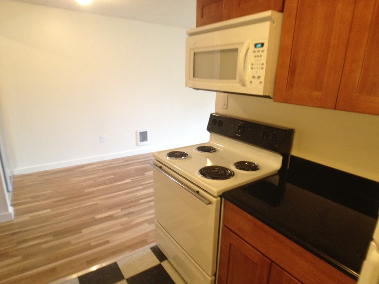 729 Se 29th Ave - Photo 7 of 23