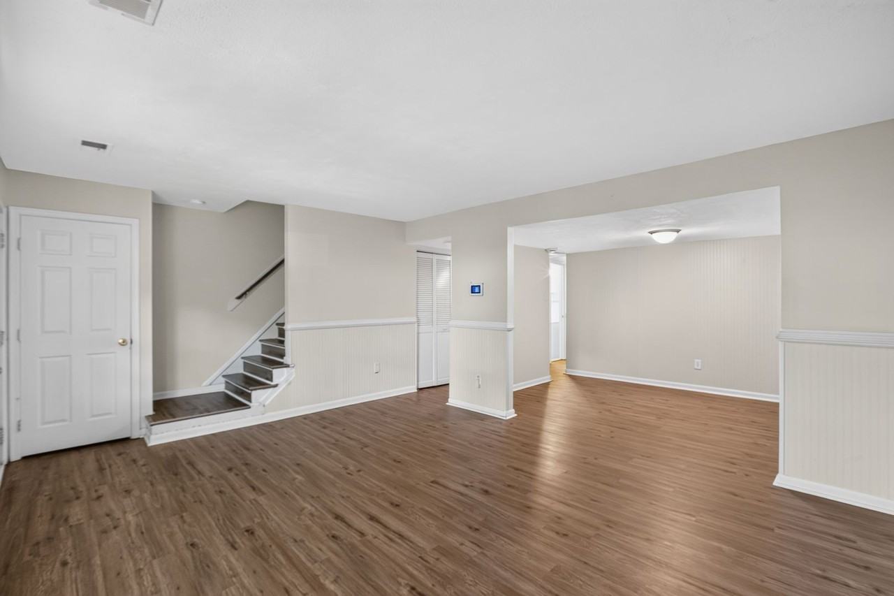 1023 Thomas Jefferson Pl - Photo 7 of 26