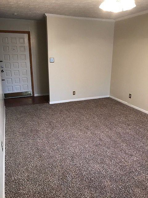 824 Mccall Rd - Photo 3 of 11