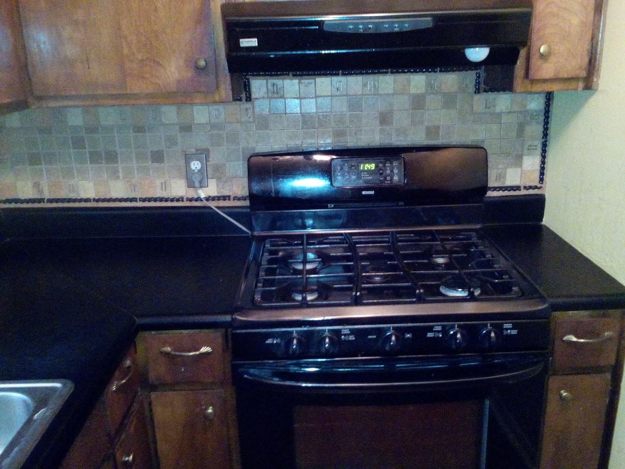824 Mccall Rd - Photo 7 of 11