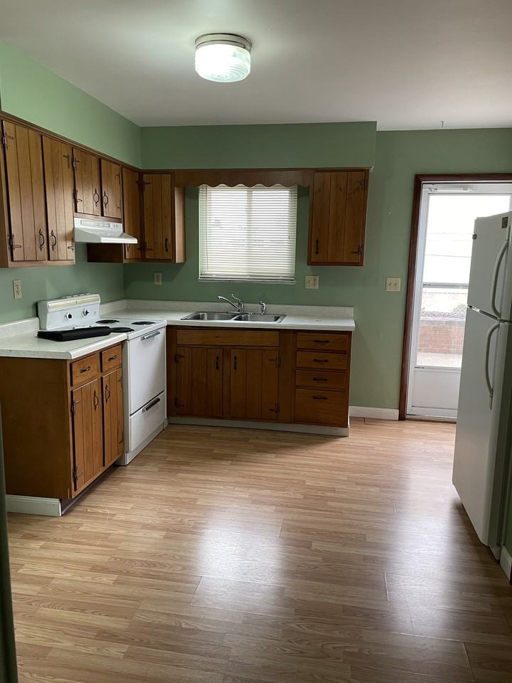 112 Ellen Ln #104 - Photo 5 of 6