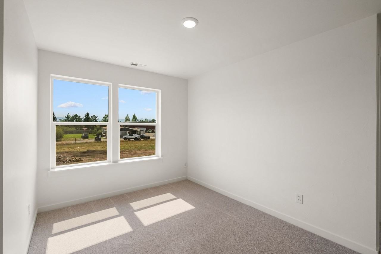 828 Spaniel Ln - Photo 6 of 50