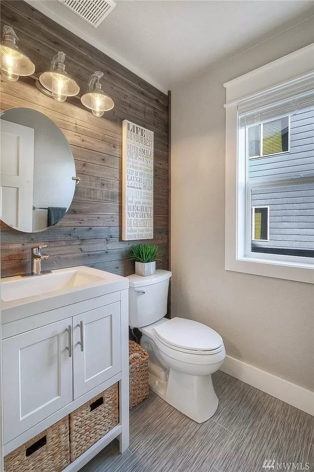 1307 Riddell Ave Ne - Photo 5 of 24
