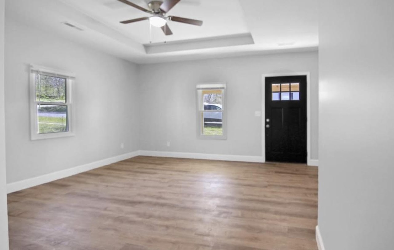 708 Jabez St - Photo 3 of 16