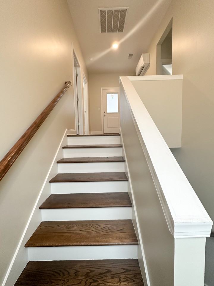 5214 Donlyn Ln #B - Photo 5 of 10