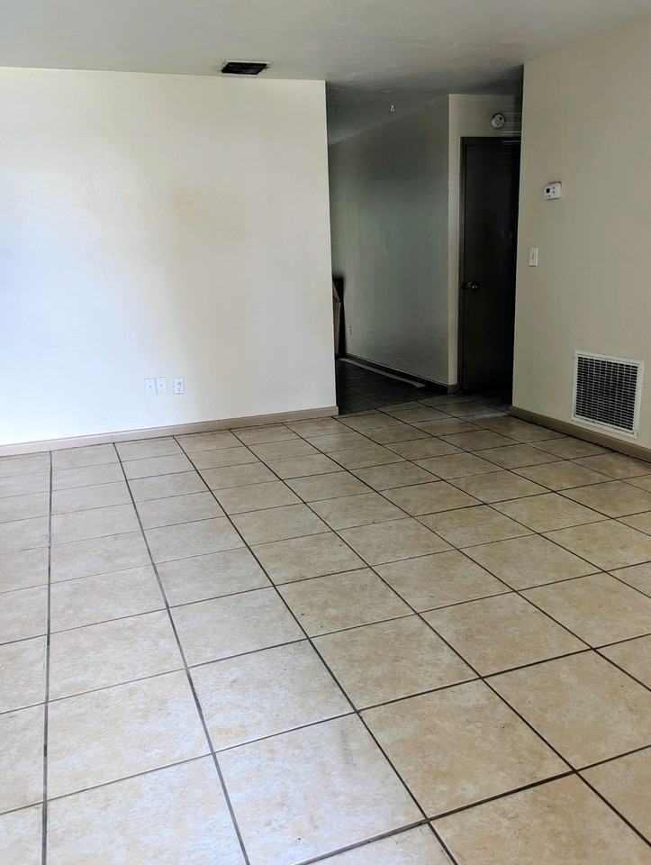 1062 Orienta Ave - Photo 2 of 10