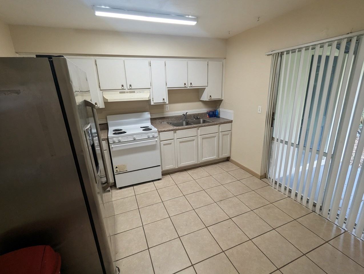 1062 Orienta Ave - Photo 7 of 10