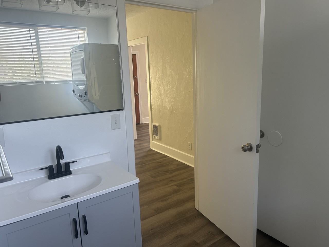 1915 E Walton Ave #1915 - Photo 3 of 13