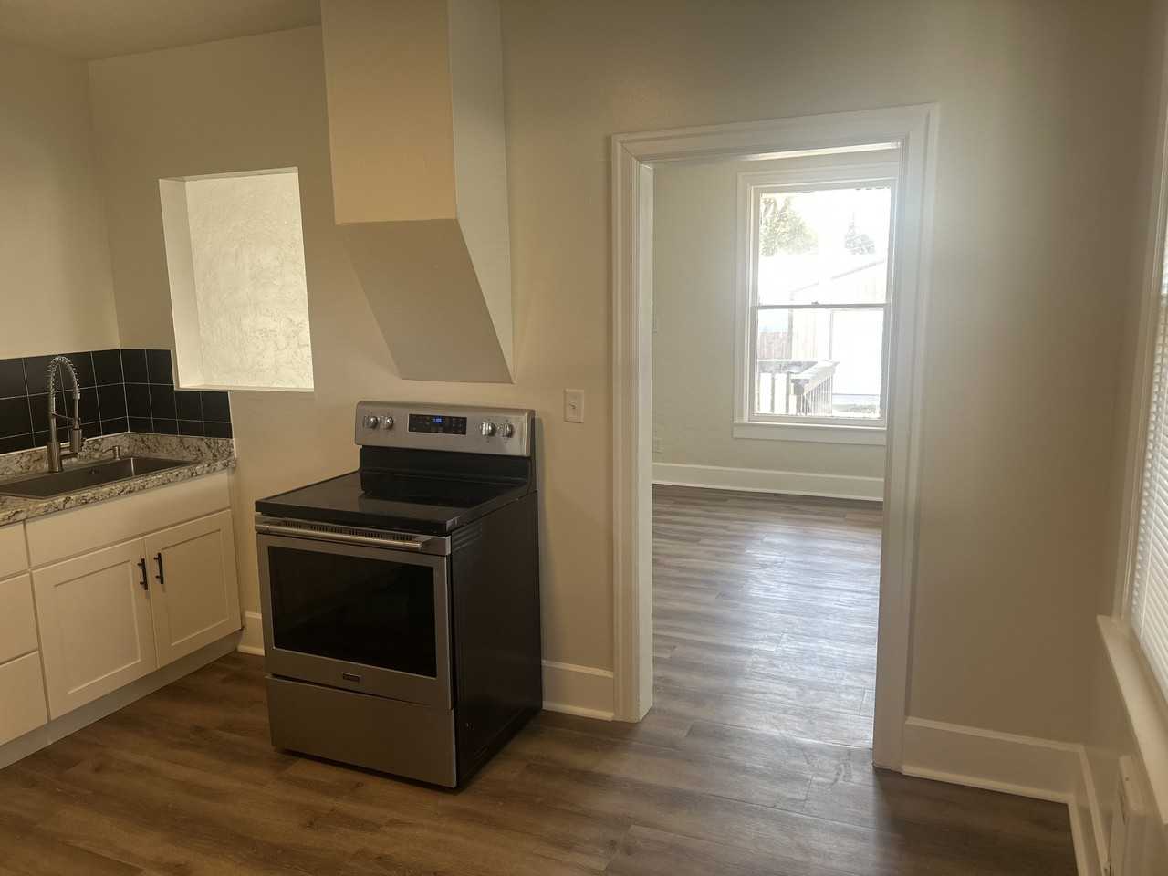 1915 E Walton Ave #1915 - Photo 4 of 13