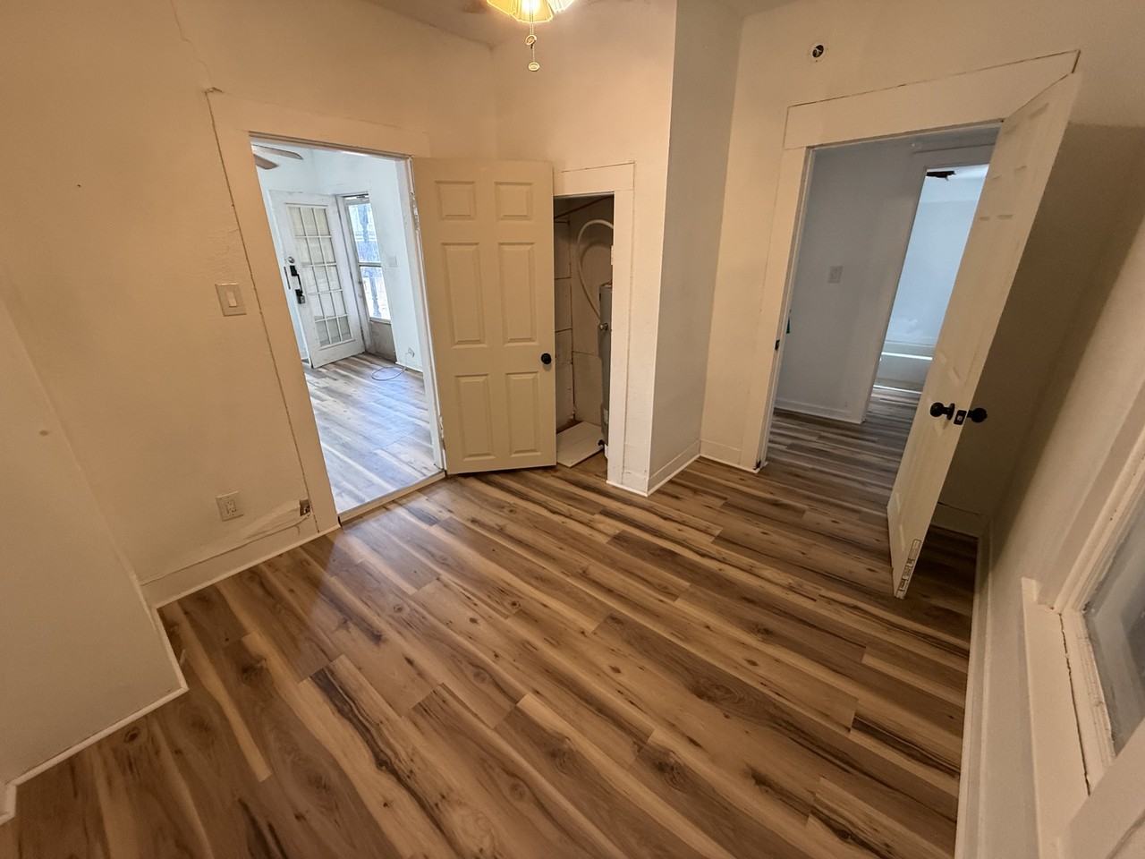 1221 N 8th St - Photo 7 of 12
