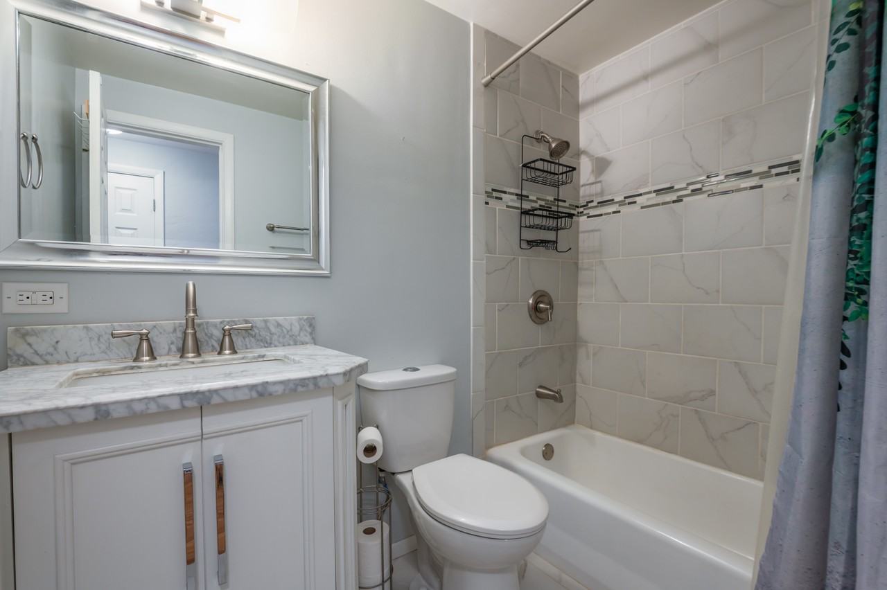 3112 California St Ne - Photo 7 of 14