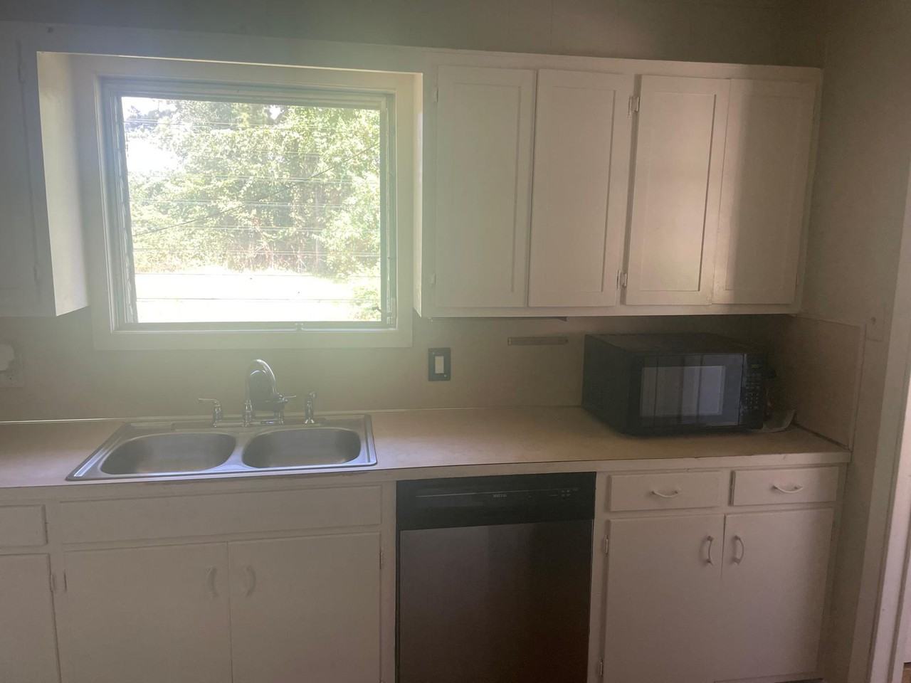 3520 Lazy Ln - Photo 5 of 25