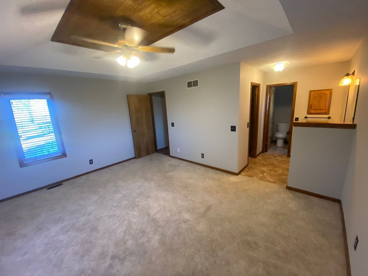 12002 S 168th St - Photo 4 of 10