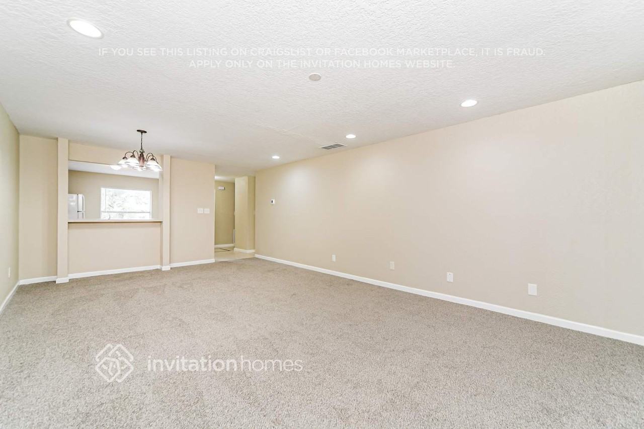 3226 Owassa Ct - Photo 4 of 17