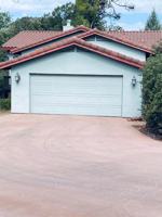 featured image of 255 Canyon Dr