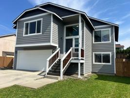 featured image of 1911 W Peakview Dr