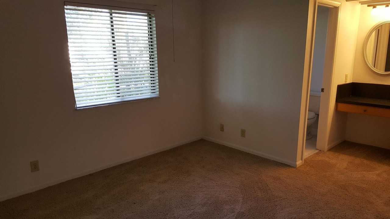 11868 Sturbridge Ln - Photo 5 of 7