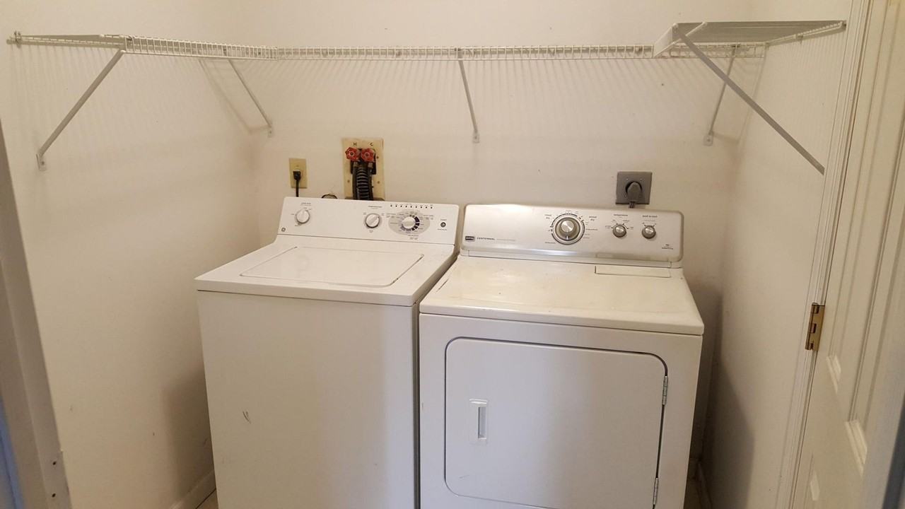 11868 Sturbridge Ln - Photo 6 of 7