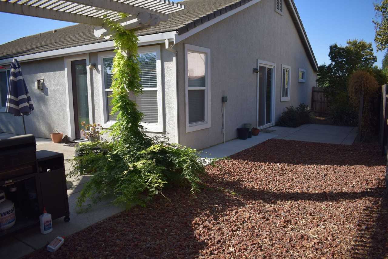 607 Stoneygate Ct - Photo 5 of 17