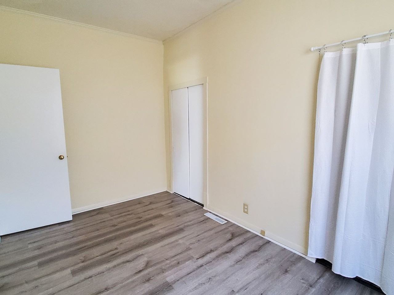 309 N 17th St - Photo 3 of 15