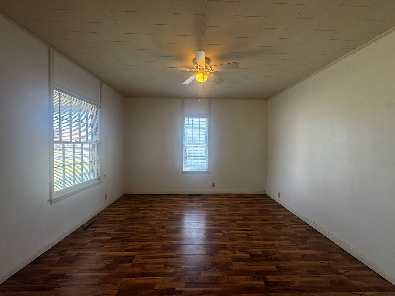 309 N 17th St - Photo 5 of 15