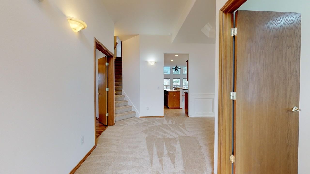 25430 156th Pl Se - Photo 3 of 42
