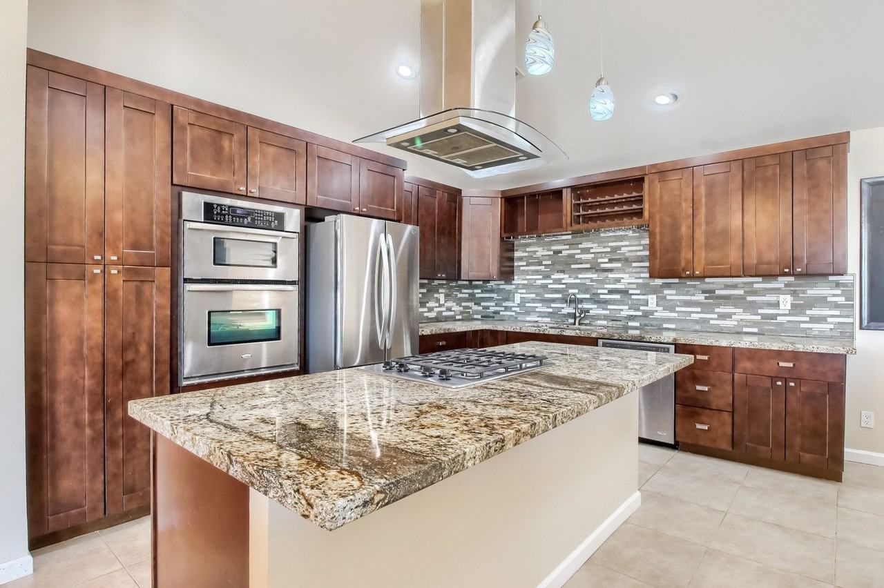 2618 E Sweetwater Ave - Photo 4 of 14