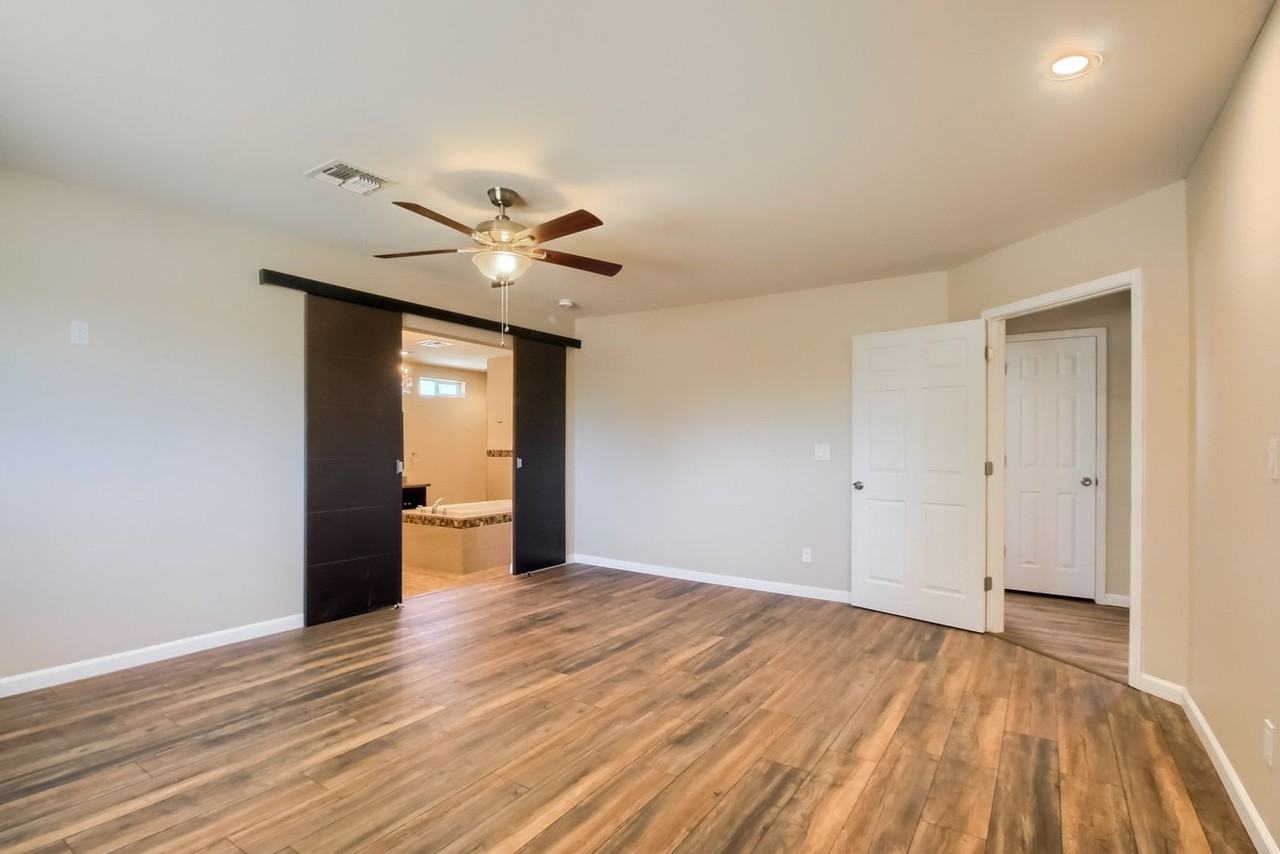 2618 E Sweetwater Ave - Photo 6 of 14