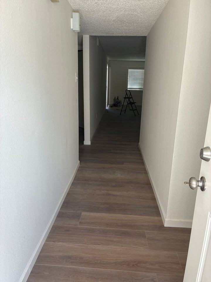 1316 Grande Blvd Se Apt F - Photo 2 of 10