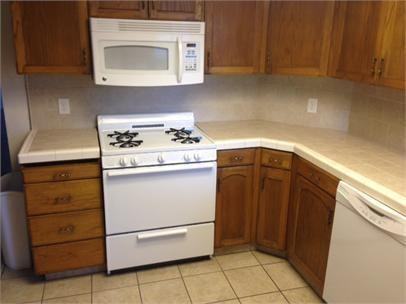 511 N Velie Dr - Photo 3 of 8