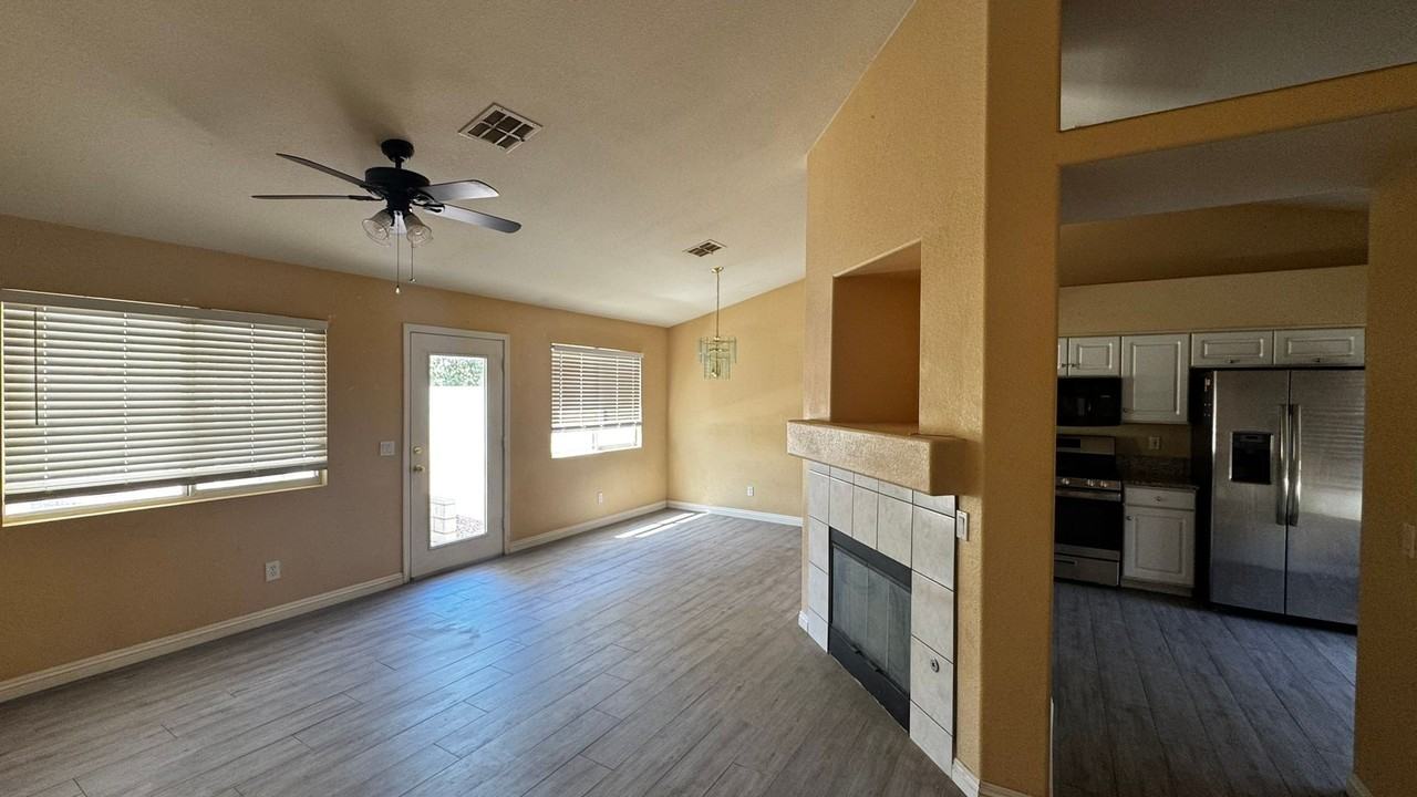 249 Datura St - Photo 3 of 19