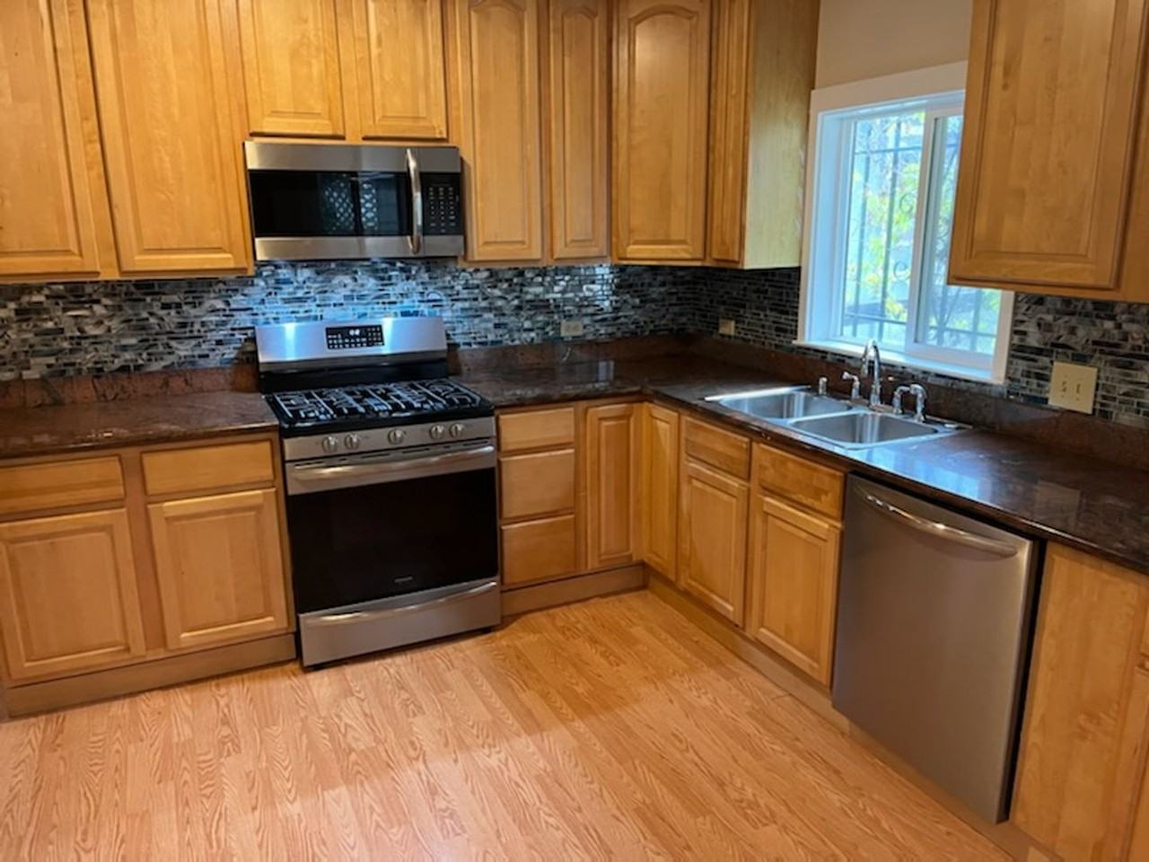 4707 Manila Ave - Photo 6 of 21