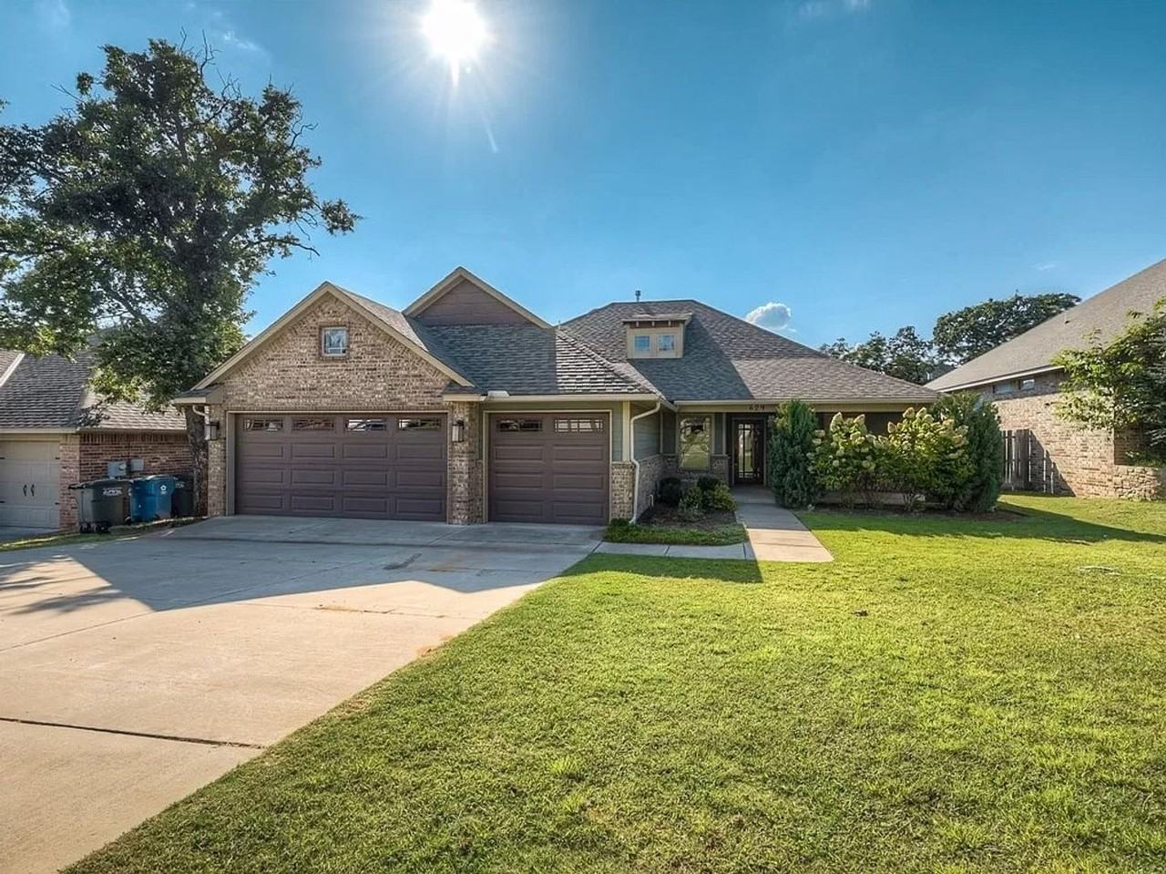 629 Martina Ln - Photo 2 of 32