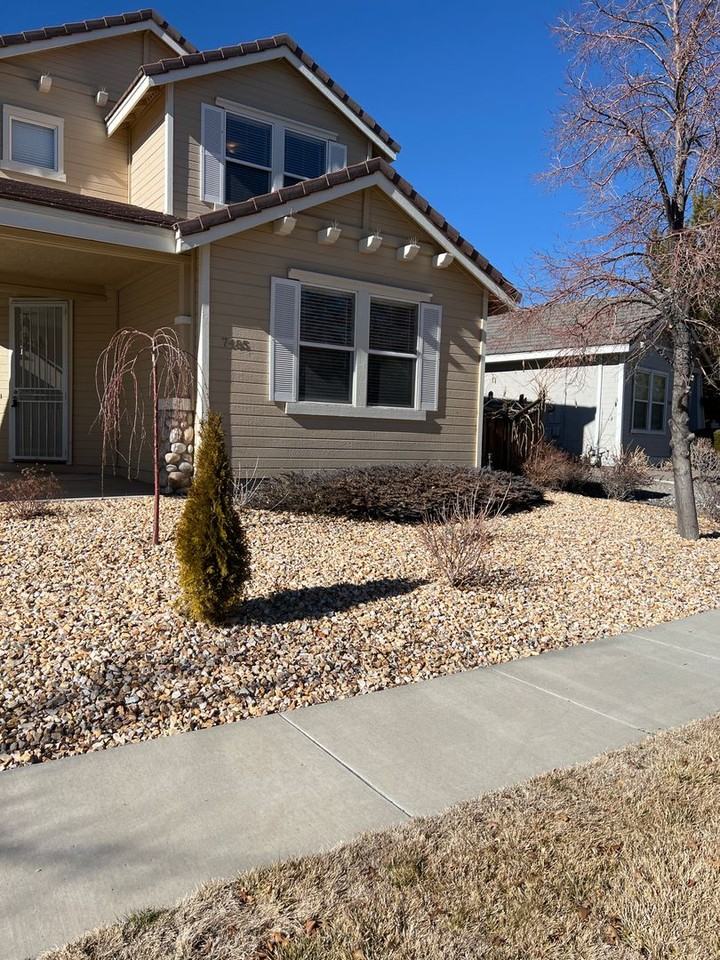7485 Lorna Ln - Photo 2 of 24
