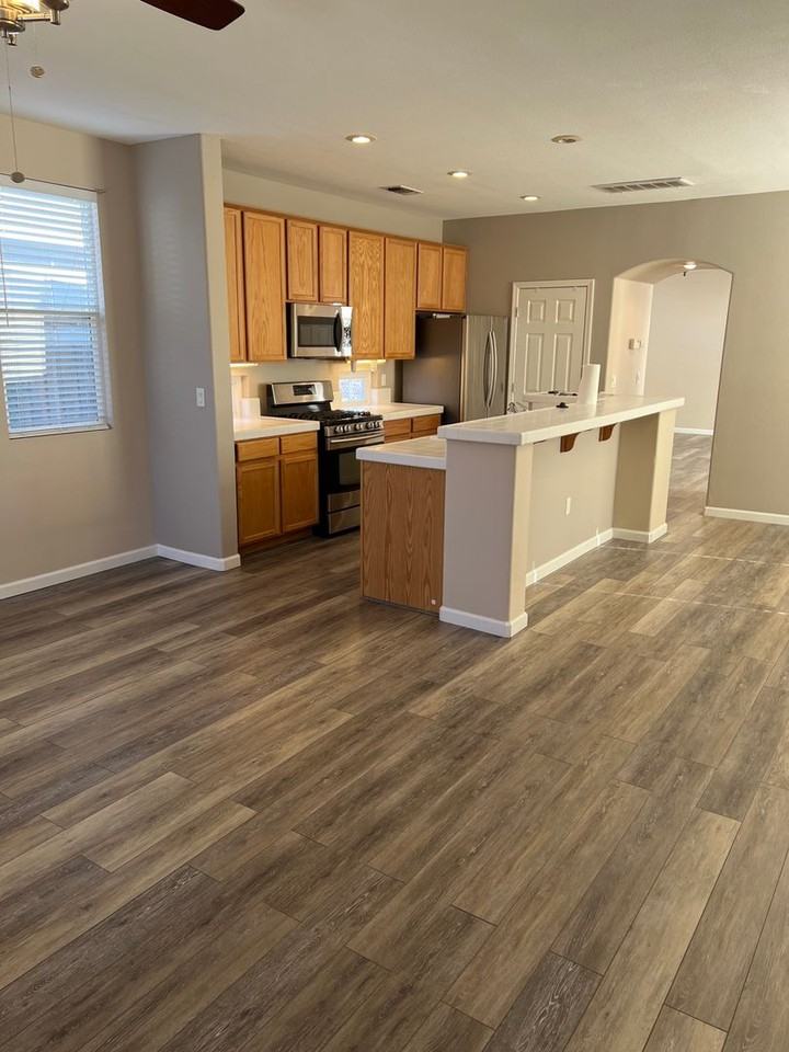 7485 Lorna Ln - Photo 3 of 24