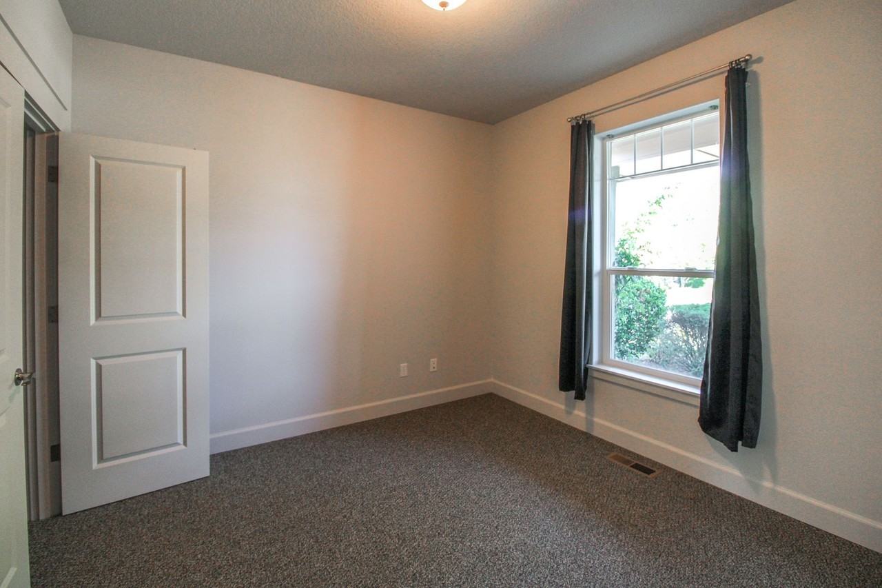 3091 Kurt Dr Nw - Photo 2 of 25