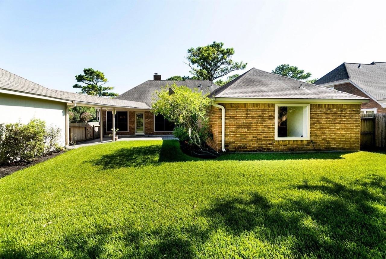 15406 Greenleaf Ln - Photo 6 of 6
