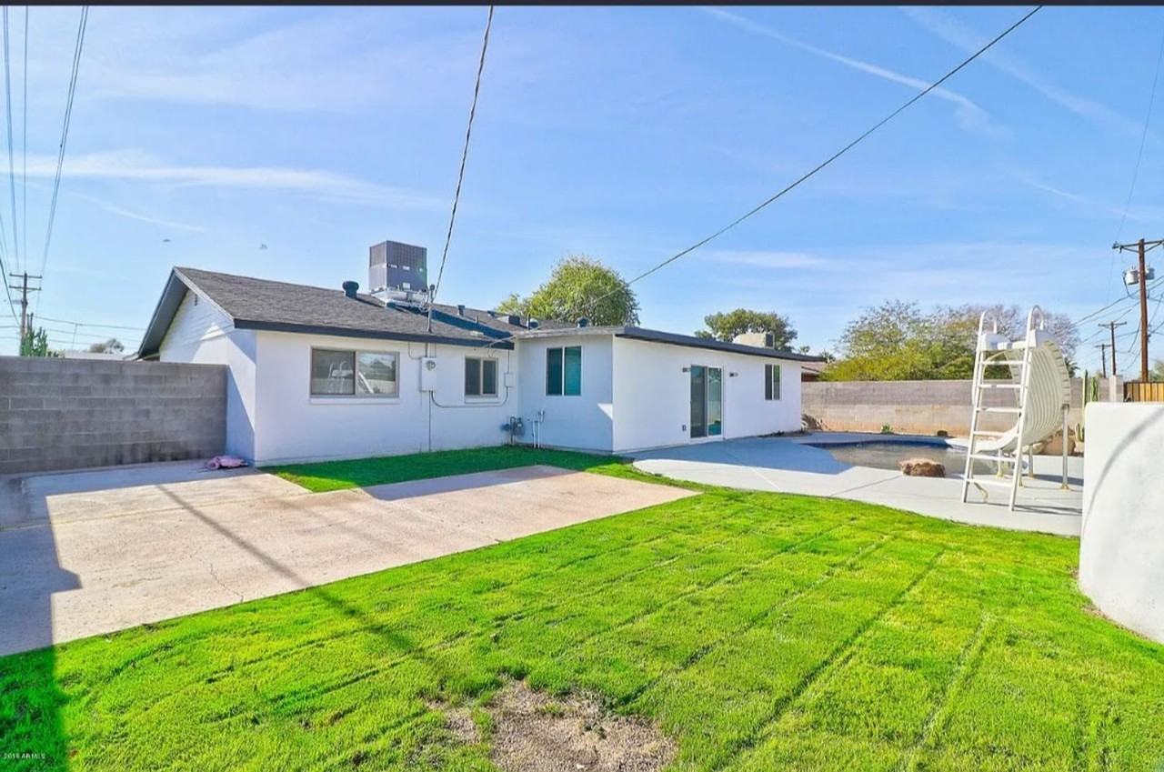 8144 E Fairmount Ave - Photo 3 of 8