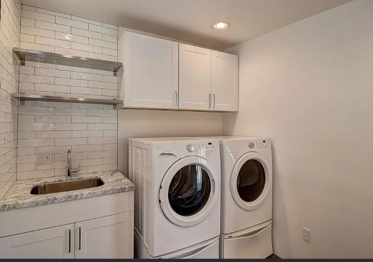 8144 E Fairmount Ave - Photo 4 of 8