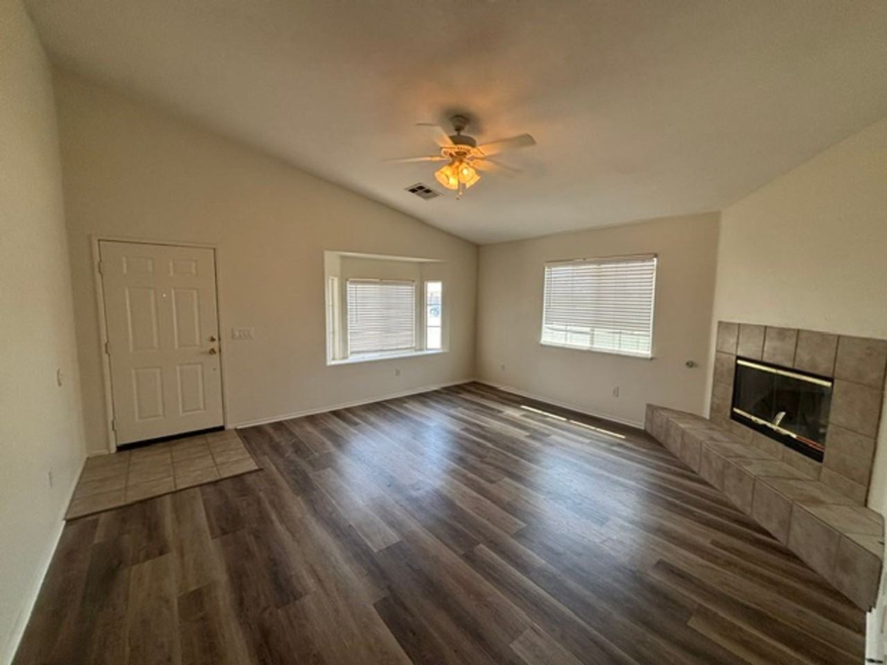 2449 Ensenada Dr - Photo 3 of 12